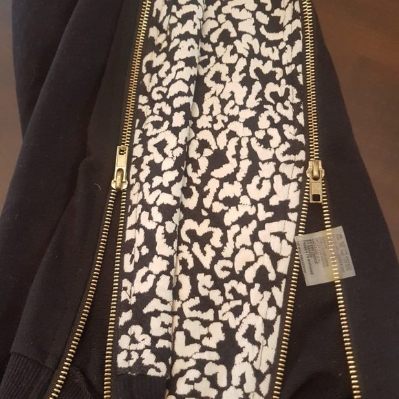 Dex Women Shirt with side slits-NWOT - Picture 4 of 6